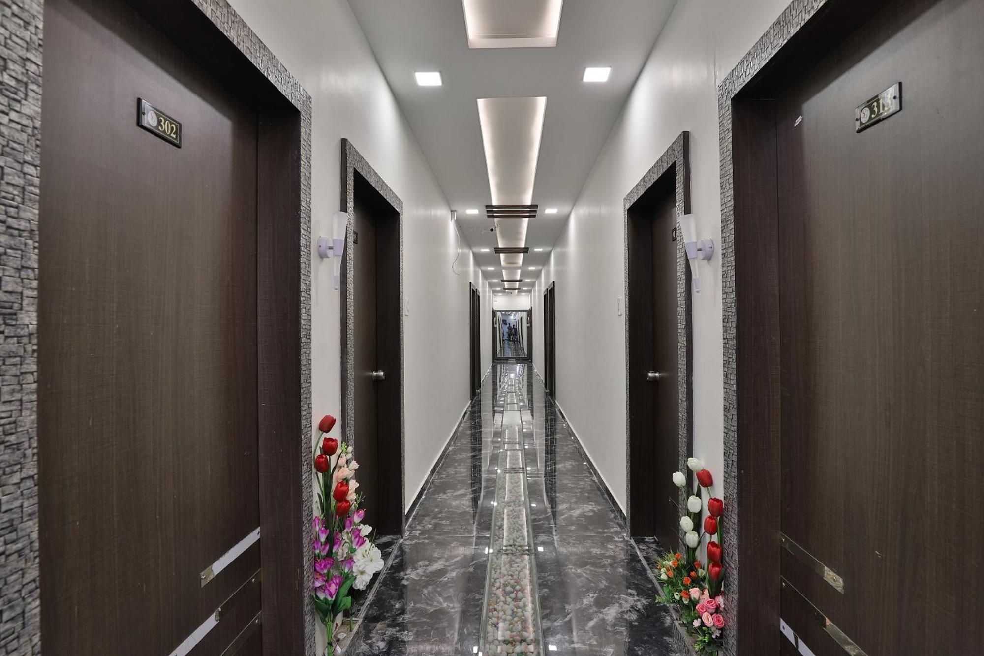 Hotel O Shiv Residency Gorwa Exterior photo